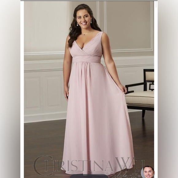 Pale pink bridesmaid’s dress - Picture 2 of 5